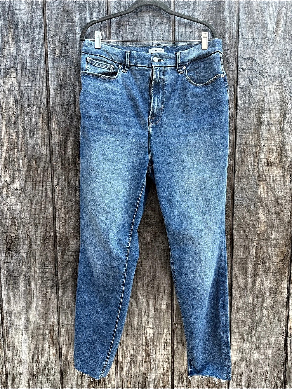Good American Good Legs Skinny Jeans in Medium Wash Blue Size 14-18 Stretchy